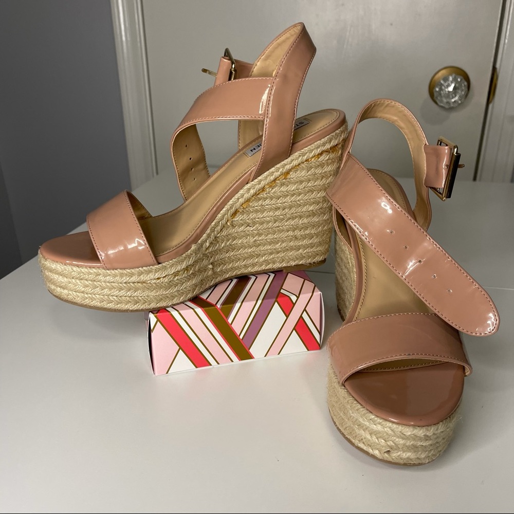 Steve Madden Patent Leather wedge sandal